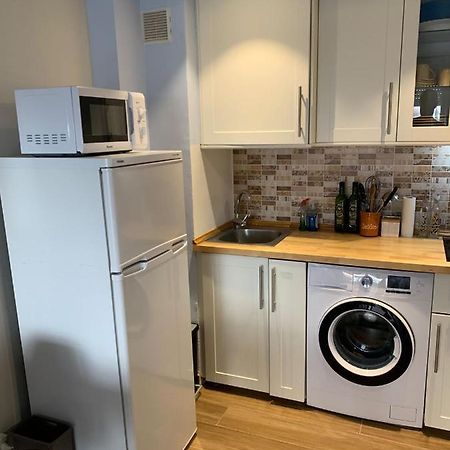 Cosy Apartment In L Escala, 7 Mins Walk To The Closest Beach, Riells Л'Аскала Екстер'єр фото
