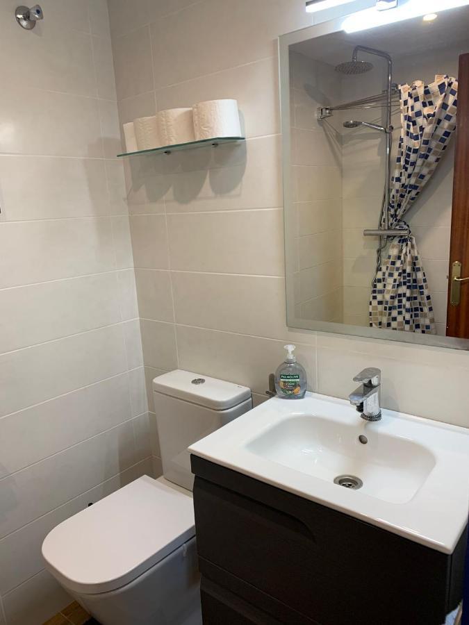 Cosy Apartment In L Escala, 7 Mins Walk To The Closest Beach, Riells Л'Аскала Екстер'єр фото