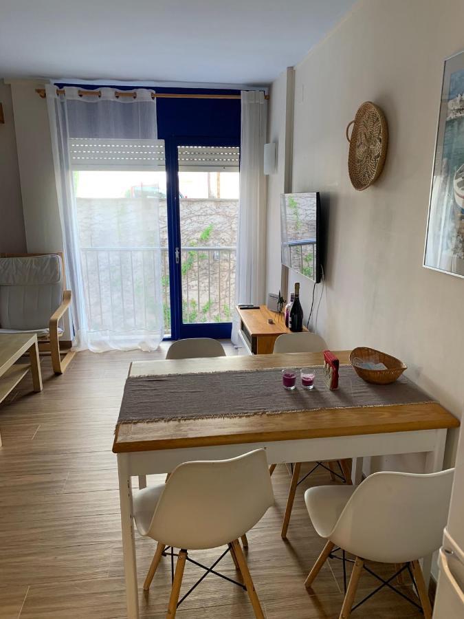 Cosy Apartment In L Escala, 7 Mins Walk To The Closest Beach, Riells Л'Аскала Екстер'єр фото